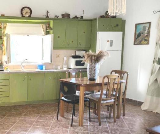 Elena'S Farm House Near Airport And Artemida Beach Exterior foto